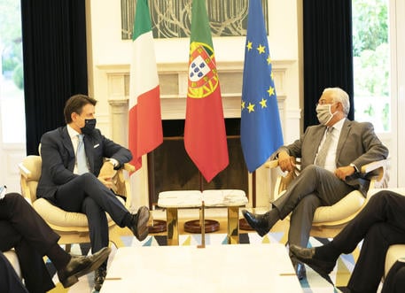 Il premier Giuseppe Conte durante l'incontro con il premier portoghese Antonio Costa, Lisbona, 7 luglio 2020. ANSA/FILIPPO ATTILI/US PALAZZO CHIGI ++ NO SALES, EDITORIAL USE ONLY ++