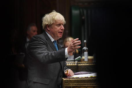epa08673449 A handout photo made available by the UK Parliament shows Britain's Prime Minister Boris Johnson attending the Prime Ministers Questions in the House of Commons in London, Britain, 16 September 2020. Infections of coronavirus are rising, putting pressure on the government's testing system in the UK.  EPA/JESSICA TAYLOR HANDOUT  HANDOUT EDITORIAL USE ONLY/NO SALES