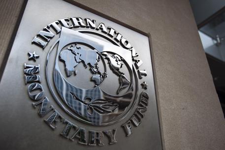 epa04824585 (FILE) A file photo dated 18 May 2011 showing the logo and name of the International Monetary Fund (IMF) at the entrance of the Headquarters of the IMF, also known as building HQ2, in Washington, DC, USA.   EPA/JIM LO SCALZO