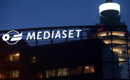 La sede Mediaset a Cologno Monzese (Milano) dove si trovano gli studi televisi e parte degli uffici del gruppo, 26 ottobre  2015. 
ANSA / MATTEO BAZZI