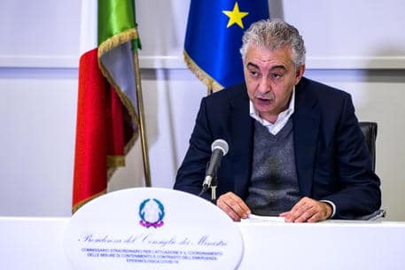 Il commissario per l'emergenza, Domenico Arcuri, in conferenza stampa a Roma, 05 novembre 2020.
ANSA/ANGELO CARCONI