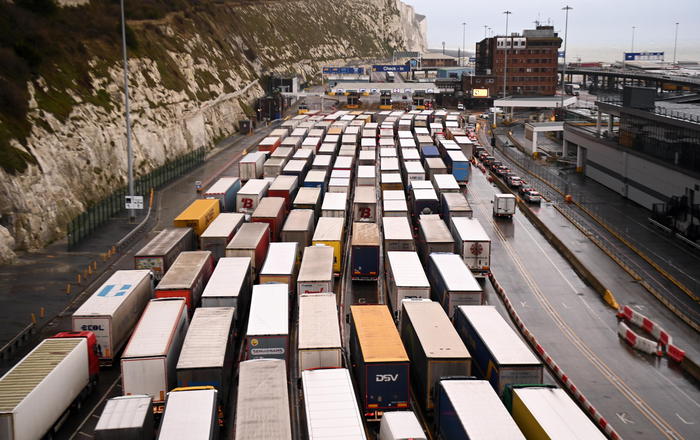 epa08893282 Freight trucks queue up at Dover Port in Dover, Britain, 19 December 2020. Britain and the EU continue to negotiate a post-Brexit trade deal as the current Brexit transition period will end on 31 December.  EPA/ANDY RAIN