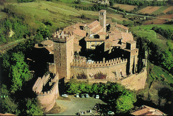 Immagine di Vigoleno, che ospitera', insieme a Castell'Arquato, la sesta edizione del Festival nazionale dei 'Borghi piu' belli d'Italia'', in programma dal 2 al 4 settembre 2011. ANSA/ US REGIONE EMILIA ROMAGNA