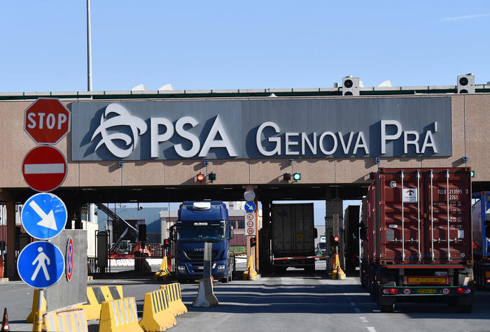 Una veduta del Psa Genoa Pra' Terminal Container . Genova, 29 Gennaio 2020
ANSA/LUCA ZENNARO
