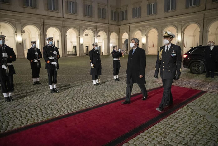 In a hadout photo provided by  Quirinal Press, Italian Lower House Speaker Roberto Fico (R) speaks with the Italian President Sergio Mattarella at the Quirinal Palace during a meeting for a first round of formal political consultations following the resignation of Prime Minister Giuseppe Conte, in Rome, Italy, 27 January 2021. Ansa/ /Francesco Ammendolai - Quirinal Press HANDOUT +++ ANSA PROVIDES ACCESS TO THIS HANDOUT PHOTO TO BE USED SOLELY TO ILLUSTRATE NEWS REPORTING OR COMMENTARY ON THE FACTS OR EVENTS DEPICTED IN THIS IMAGE; NO ARCHIVING; NO LICENSING +++ HANDOUT EDITORIAL USE ONLY/NO SALES