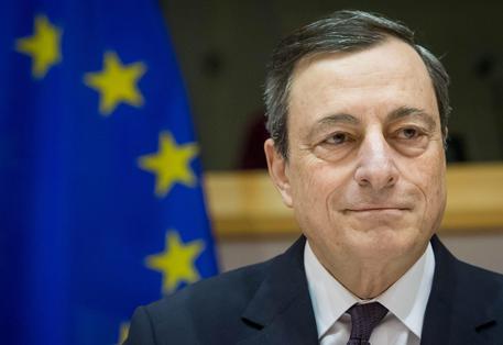 epa05162320 Mario Draghi, President of the European Central Bank (ECB) reacts during a hearing by the European Parliament committee on Monetary Affairs in Brussels, Belgium, 15 February 2016.  EPA/STEPHANIE LECOCQ