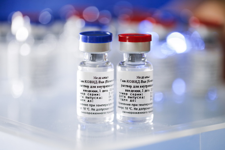 epa08600542 A handout photo made available by the Russian Direct Investment Fund (RDIF) shows containers with a new two-vector COVID-19 vaccine at Nikolai Gamaleya National Center of Epidemiology and Microbiology in Moscow, Russia, 06 August 2020 (issued 13 August 2020). Russia registered the new called Sputnik V vaccine against coronavirus Sars-Cov-2 and opens the stage of its massive testing.  EPA/RDIF HANDOUT NO RESTRICTIONS, ALLOW TO USE IN SOCIAL NETWORK HANDOUT EDITORIAL USE ONLY/NO SALES