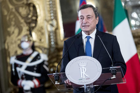 Former President of the European Central Bank Mario Draghi delivers a speech after a meeting with Italian President Sergio Mattarella at the Quirinale Palace for consultations to form new government following the resignation of Prime Minister Giuseppe Conte, in Rome, Italy, 03 February 2021. ROBERTO MONALDO/LAPRESSE/POOL/ANSA