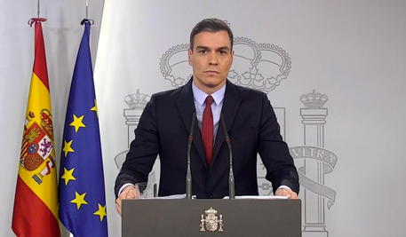 epa08294788 A TV grab shows Spanish Prime Minister Pedro Sanchez during a press conference after the an extraordinary meeting of the Minister Council on the coronaviurs situation at the Moncloa Palace in Madrid, Spain, 14 March 2020. Sanchez announced the state of emergency in the country to contain the spreading of the COVID-19. The Spanish Health Ministry has confirmed at least 3,000 COVID-19 cases in Spain and 84 dead so far.  EPA/EFE-TV