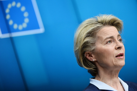 epa09037989 European Commission President Ursula von der Leyen speaks during a news conference following a video conference on security and defence and on the EU's Southern Neighborhood with European leaders and NATO Secretary General   Stoltenberg in Brussels, Belgium, 26 February 2021.  EPA/JOHANNA GERON / POOL