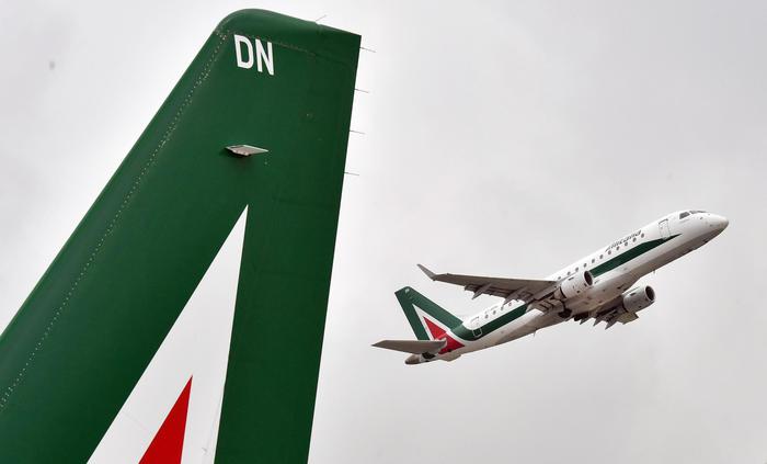 An Alitalia plane takes off from Linate Airport, in Milan, Italy, 27 April 2017. Workers' rejection of an Alitalia rescue plan will have 