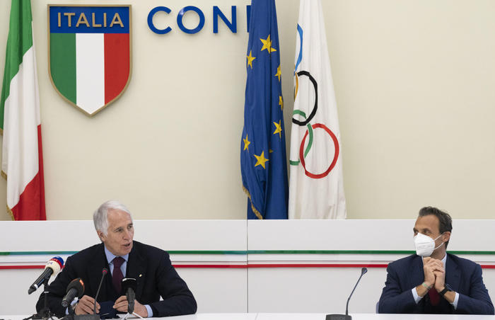 Il presidente del Comitato Olimpico Nazionale, Giovanni Malagò, durante una conferenza stampa al Coni, Roma, 19 gennaio 021. ANSA/CLAUDIO PERI