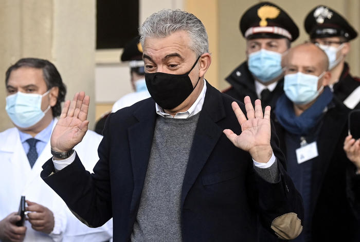 The Extraordinary Commissioner for the Coronavirus emergency, Domenico Arcuri, during the anti-covid vaccine day at the Spallanzani Hospital where the first drugs were symbolically given to five health workers, Rome, Italy, 27 December 2020. ANSA/RICCARDO ANTIMIANI