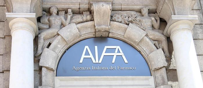 Una veduta del palazzo dove ha sede l'Aifa, Agenzia italiana del farmaco, a via del Tritone, Roma, 5 giugno 2014. ANSA/FABIO CAMPANA