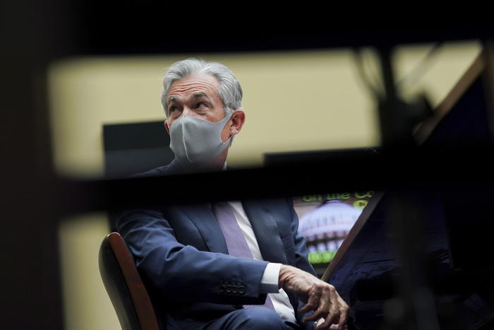 epa08690813 Jerome Powell, chairman of the U.S. Federal Reserve, wears a protective mask during a House Select Subcommittee on the Coronavirus Crisis hearing on the Federal Reserve's response to the coronavirus pandemic, in Washington, DC, USA, 23 September 2020.  EPA/Stefani Reynolds / POOL
