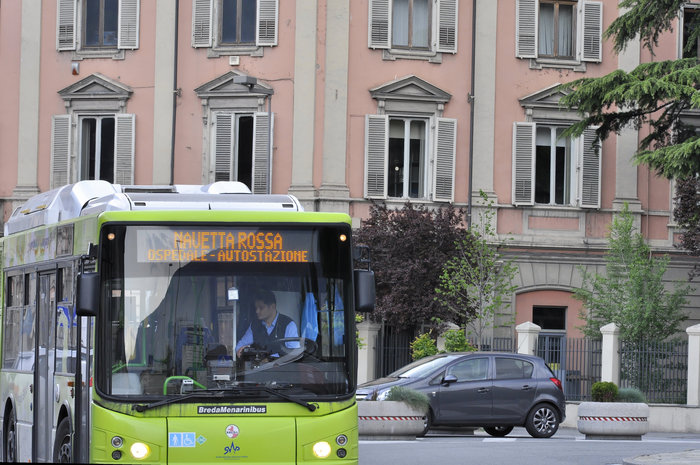 Aosta: un autobus della Svap
