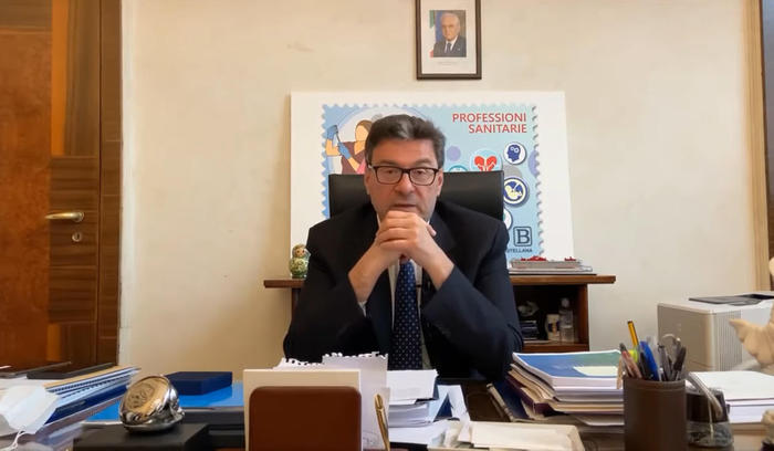 Il ministro dello sviluppo economico Giancarlo Giorgetti durante la prima fiera virtuale degli Istituti Tecnici Superiori 