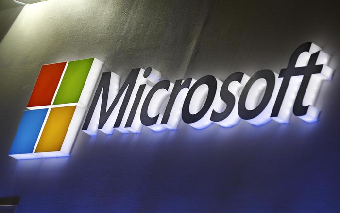 epa07942258 (FILE) - The Microsoft Windows logo at the COMPUTEX, the largest computer show in Asia, in Taipei, Taiwan, 31 May 2016 (reissued 23 October 2019). Microsoft is to release their fiscal year 2020 first quarter earnings on 23 October 2019.  EPA/RITCHIE B. TONGO *** Local Caption *** 52790591