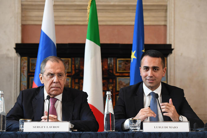 (L-R) Russian Foreign Minister Sergey Lavrov and Italian Foreign Minister Luigi Di Maio attend a joint press conference at Villa Madama in Rome, 18 February 2020. 
ANSA/ALESSANDRO DI MEO