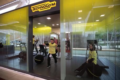 La 'Technogym arena' allestita all' Expo nella giornata inaugurale, Milano 1 maggio 2015.ANSA/GIORGIO BENVENUTI(U.S. STAMPA TECHNOGYM

+++ ANSA PROVIDES ACCESS TO THIS HANDOUT PHOTO TO BE USED SOLELY TO ILLUSTRATE NEWS REPORTING OR COMMENTARY ON THE FACTS OR EVENTS DEPICTED IN THIS IMAGE; NO ARCHIVING; NO LICENSING +++