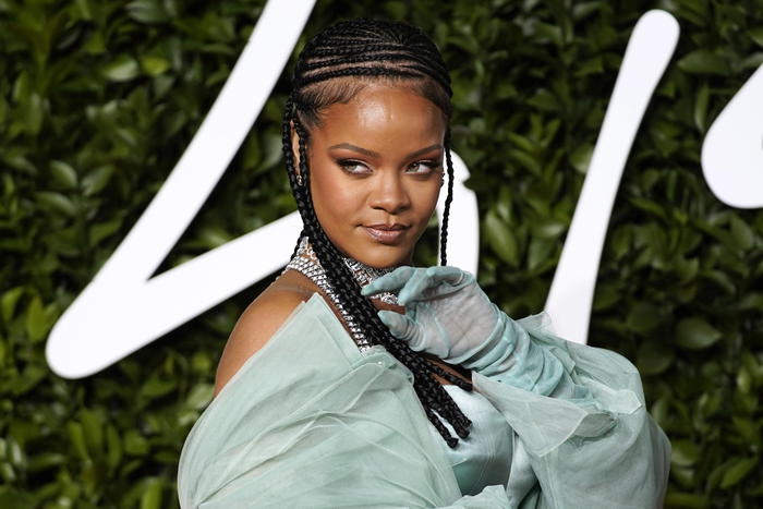 epa08087894 YEARENDER 2019 DECEMBER

Barbadian singer Rihanna arrives for The Fashion Awards at the Royal Albert Hall in Central London, Britain, 02 December 2019. The awards showcases individuals and businesses that have contributed to the British fashion industry.  EPA/Will Oliver
