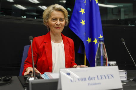 epa09467289 European Commission President Ursula von der Leyen arrives for the 'Meeting of the College of Commissioners' at the European Parliament  in Strasbourg, France, 14 September 2021. European Commission President Ursula von der Leyen will deliver the 2021 State of the Union on 15 September.  EPA/JULIEN WARNAND / POOL