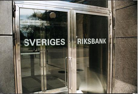 epa03994244 A undated handout image made available by Sweden's central bank, Sveriges Riksbank, on 17 December 2013 showing an exterior view of the entrance to bank headquarters in Stockholm, Sweden. Sweden's central bank on 17 December 2013 lowered its key lending rate by 0.25 per cent to 0.75 per cent, citing 'unexpectedly low' inflation. The repo rate - at which the Riksbank lends money to banks - was last lowered a year ago. The central bank said it predicted inflationary pressures would remain low during the coming year. This year, inflation was projected at -0.1 per cent, and next year 0.6 per cent. 
Following the rate cut, banking groups Nordea, SEB and Handelsbanken, as well as mortgage firm SBAB, said they were lowering their short-term mortgage rates. The board of the central bank predicted the repo rate would remain at the current level until 2015.  EPA/SVERIGES RIKSBANK / HANDOUT  HANDOUT EDITORIAL USE ONLY/NO SALES