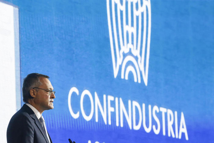 Il presidente di Confindustria, Carlo Bonomi, durante lÂ’Assemblea 2021 di Confindustria, Roma 23 settembre 2021. ANSA/FABIO FRUSTACI