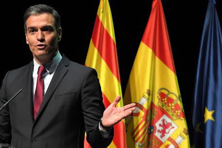 Spain's prime minister Pedro Sanchez delivers a speech at the Gran Teatre del Liceu in Barcelona, on June 21, 2021 to outline his government's plans to pardon the jailed Catalan separatists behind a failed 2017 independence bid. - Spain's government will pardon the jailed Catalan separatists behind a failed 2017 independence bid, Prime Minister Pedro Sanchez said. (Photo by LLUIS GENE / AFP)