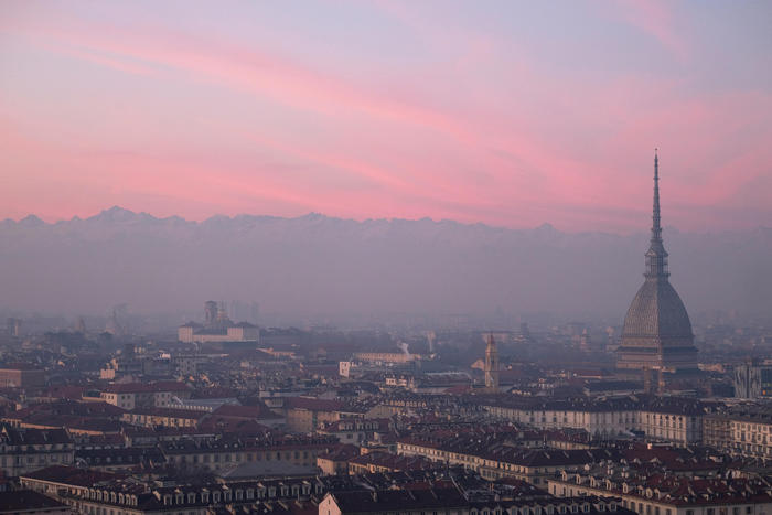 Veduta di Torino sotto la cappa di smog, Torino, 8 gennaio 2020 ANSA/ ALESSANDRO DI MARCO