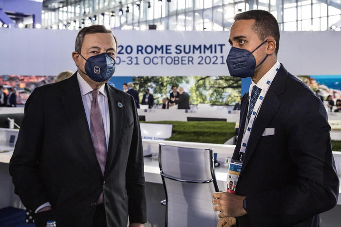 Italian Foreign Minister Luigi Di Maio with Italian Prime Minister Mario Draghi (L) attend the G20 summit of world leaders to discuss climate change, covid-19 and the post-pandemic global recovery, at the Roma Convention Center La Nuvola, in Rome, Italy, 31 October 2021. ANSA/ANGELO CARCONI