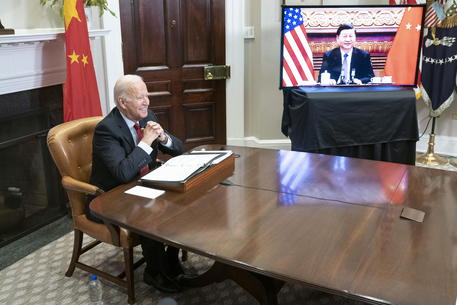 epa09584537 US President Joe Biden speaks during a virtual summit with Chinese President Xi Jinping in the Roosevelt Room of the White House in Washington DC, USA, 15 November 2021.  EPA/SARAH SILBIGER / POOL