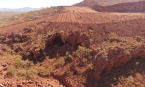 Rio Tinto, si dimette il ceo dopo la distruzione di una grotta aborigena