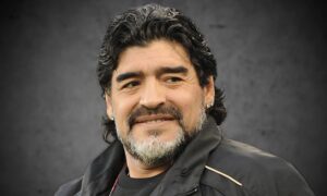 Maradona, la giustizia argentina apre le indagini sulla morte