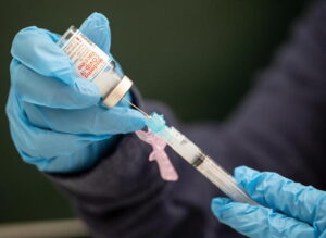 Vaccini, perse 800 dosi Moderna a causa di un guasto