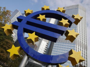 Bce: la ripresa economica è stata avviata ma preoccupa la variante Delta