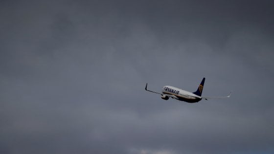 Emergenza Coronavirus, Ryanair perde 185 milioni nel suo trimestre più difficile