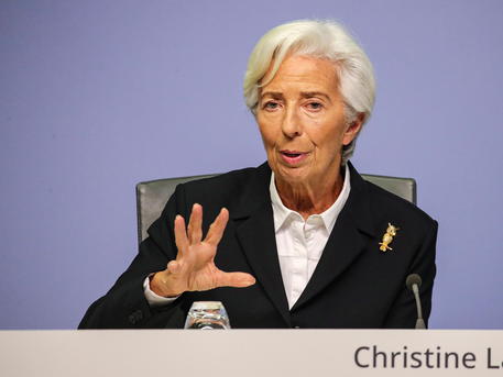 Bce, Lagarde tranquillizza tutti: “è troppo presto discutere della fine degli acquisti PEPP”