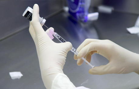 Vaccini, Biontech apre un nuovo stabilimento per la produzione in Germania