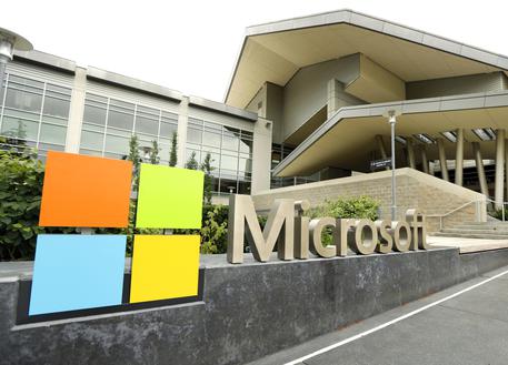 Microsoft chiude il trimestre battendo le attese: +22% per i ricavi