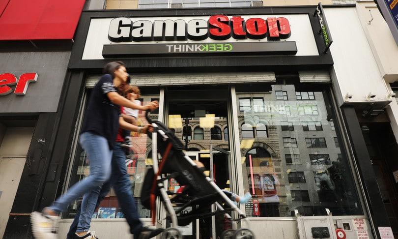 GameStop, dalla disgrazia al successo in un soffio: Il titola vola a New York e segna +333% in un mese