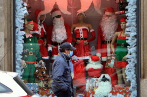 Covid, qualcuno salvi il Natale: in attesa del Governo i Comuni si attivano autonomamente