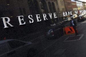 Australia, la Banca centrale lascia i tassi fermi