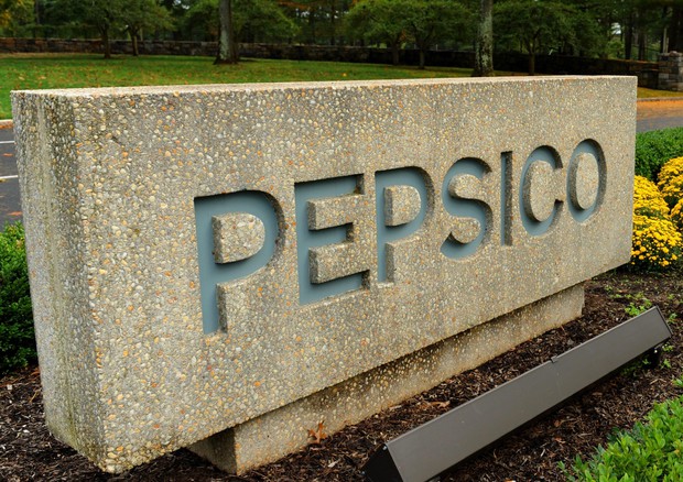 PepsiCo, trimestrale oltre le attese. Le vendite volano a 19,2 miliardi di dollari