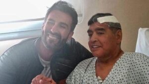 Morte Maradona, indagato per omicidio colposo il medico personale Leopoldo Luque