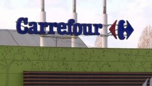 Gdo, si parla di fusione tra Carrefour e Couche-Tard. Le trattative sono in corso
