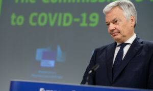 Ue, il commissario europeo Breton assicura: “l’obiettivo è l’immunità di gregge a luglio”