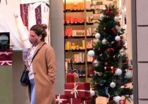 Natale, spese più magre per 8 italiani su 10. 255 il budget medio a famiglia