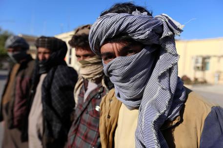 Kabul, partiti anche gli ultimi soldati americani ed i talebani festeggiano l’indipendenza