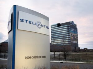 Auto, Stellantis è il primo produttore in Europa